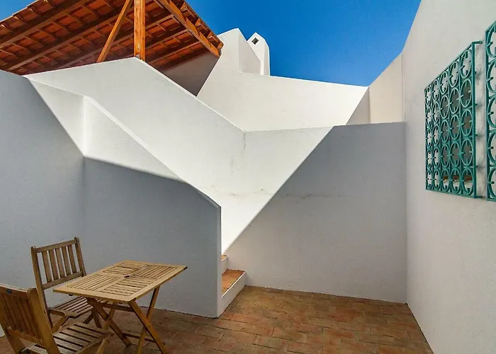 Liiiving In Algarve - Blue Alvor