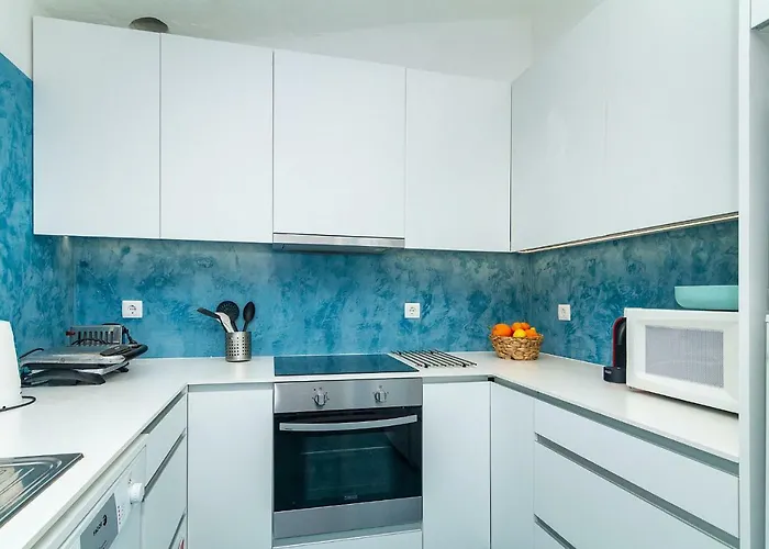 Liiiving In Algarve - Blue Villa Alvor