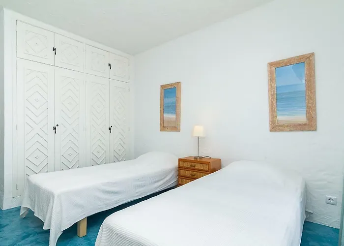 Liiiving In Algarve - Blue Villa Alvor