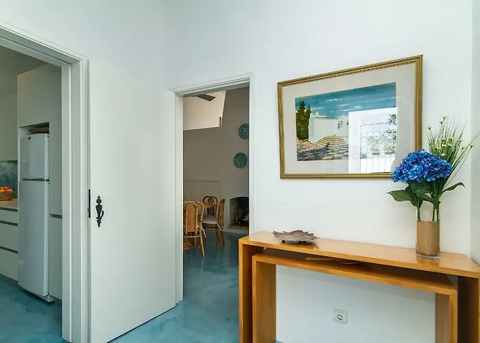 Liiiving In Algarve - Blue Villa *